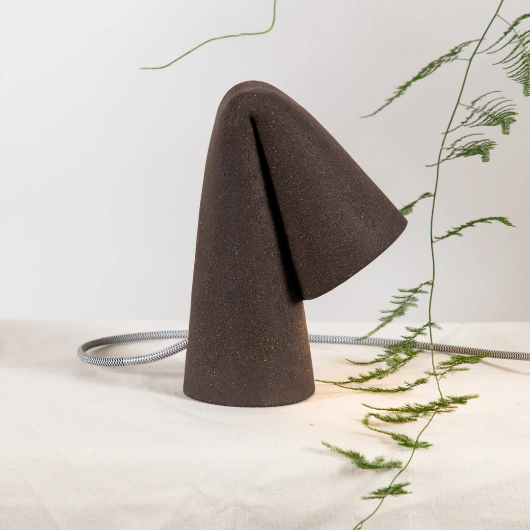 Melo Ceramic Desk Lamp – Handmade Sculptural Lighting